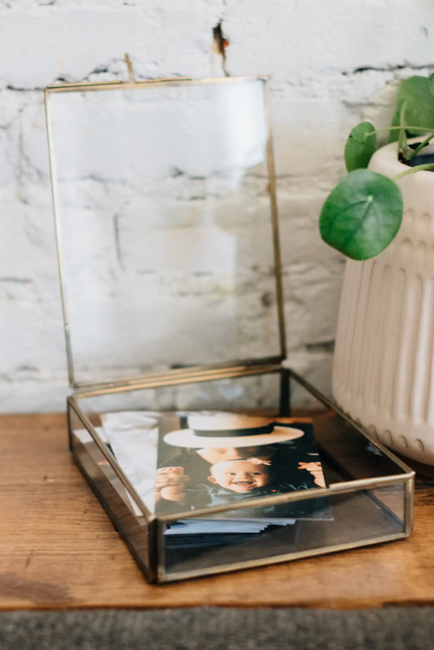 Gold/Glass Rectangle Box