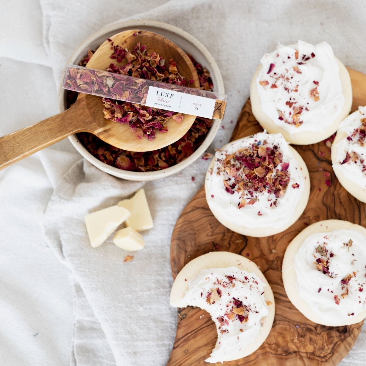 Rose Petal Toppings Teaspressa